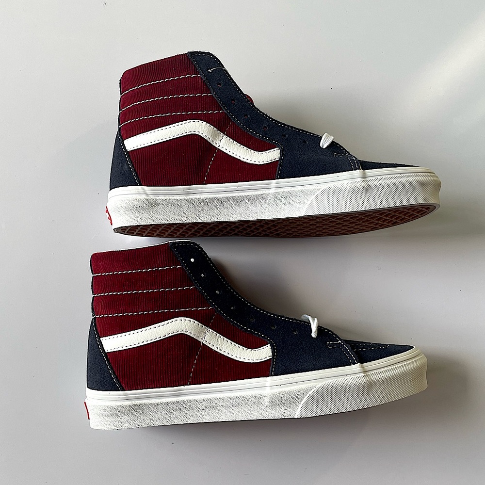 Vans World's Skateboard Shoe Maroon & white high-top suede sz. Men 8  Wo…